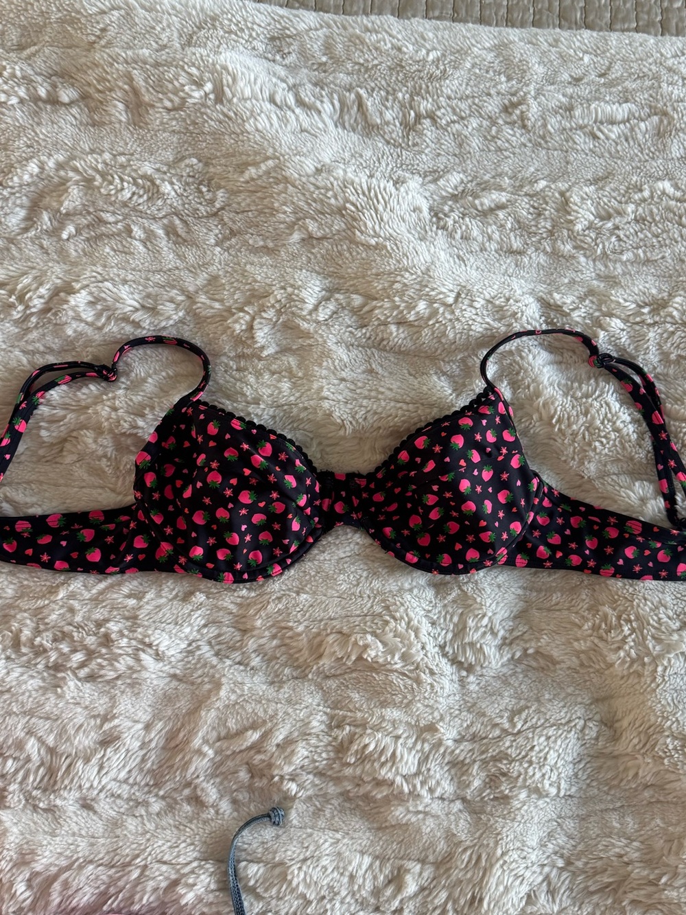 Kulani Kinis Ruby kisses ditzy underwire bra - Small - NWOT